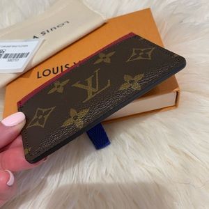 Louis Vuitton Accessories - Louis Vuitton 2019 Monogram Fuchsia Card Holder Louis Vuitton Accessories - Louis Vuitton 2019 Monogram Fuchsia Card Holder